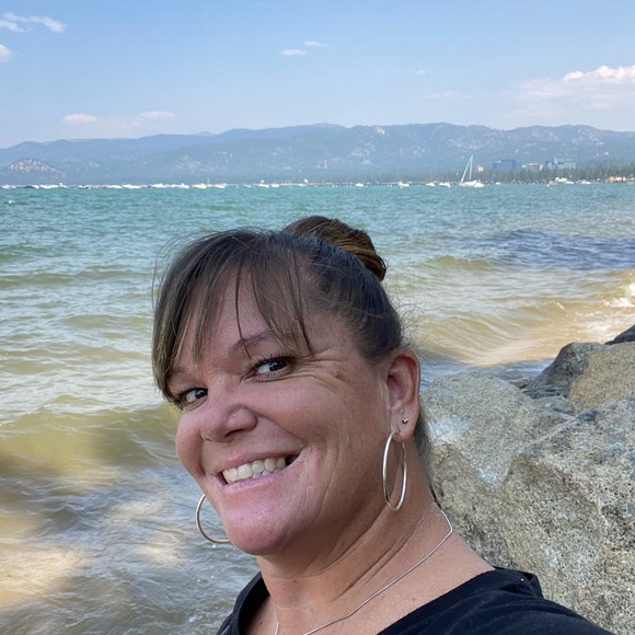 Meet your Posher, Kimberly - Picture 1 of 1